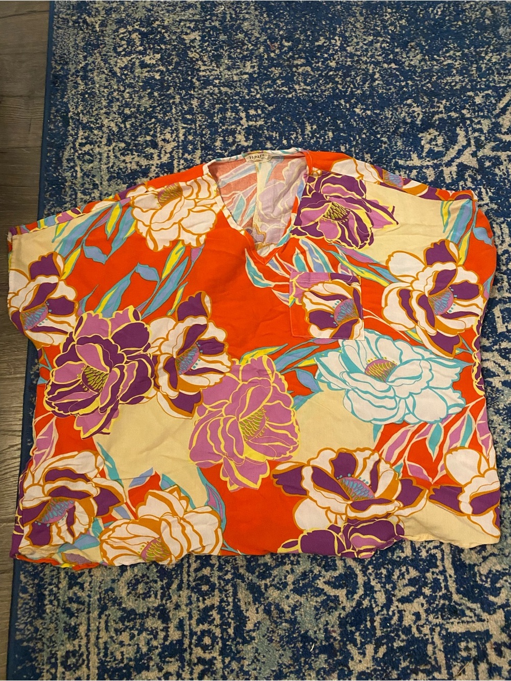 JODIFL Bold Floral V-Neck Tunic in Orange, Cream, Purple